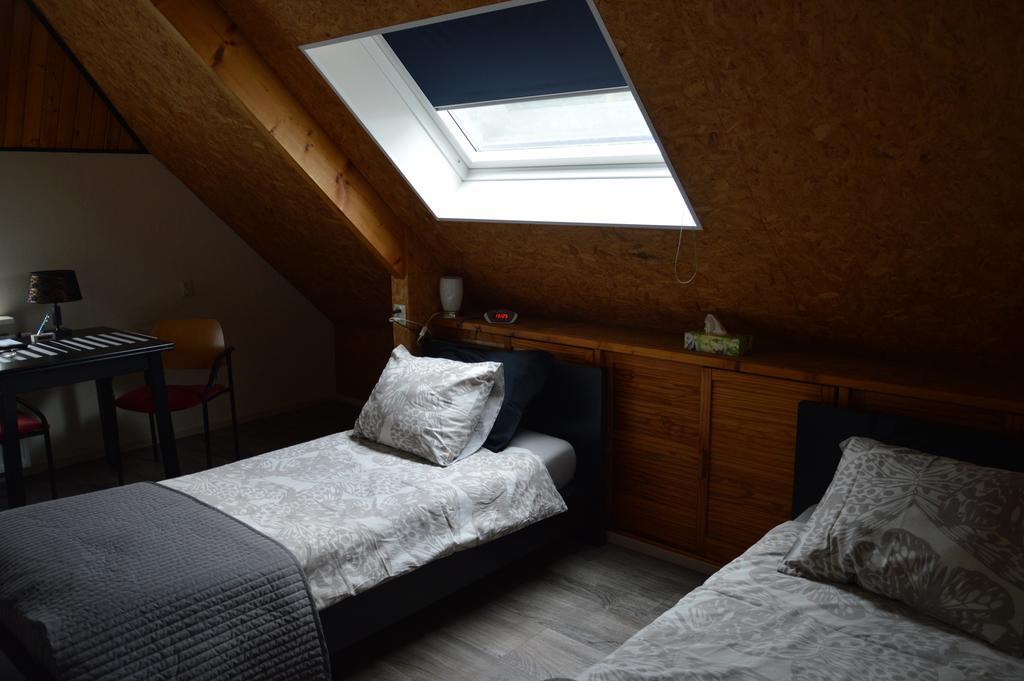 De Pompstee Rolde Bed & Breakfast Bilik gambar