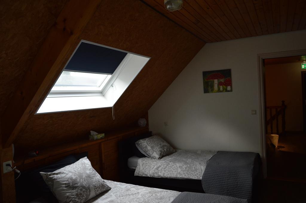 De Pompstee Rolde Bed & Breakfast Bilik gambar